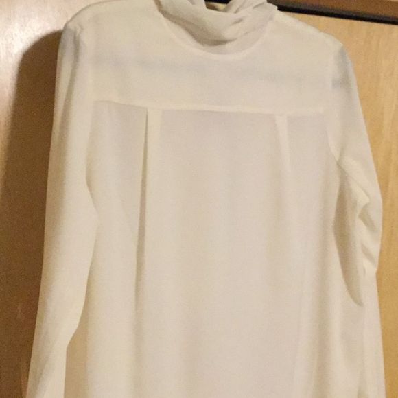 Marchesa Rose Long Sleeve Neck Tie Blouse - Picture 3 of 13